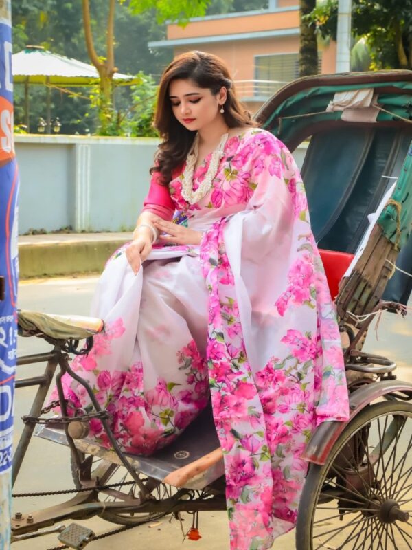 Elegant Chanduri Silk Saree with Digital Prints | Premium Stylish Collection with Blouse Piece