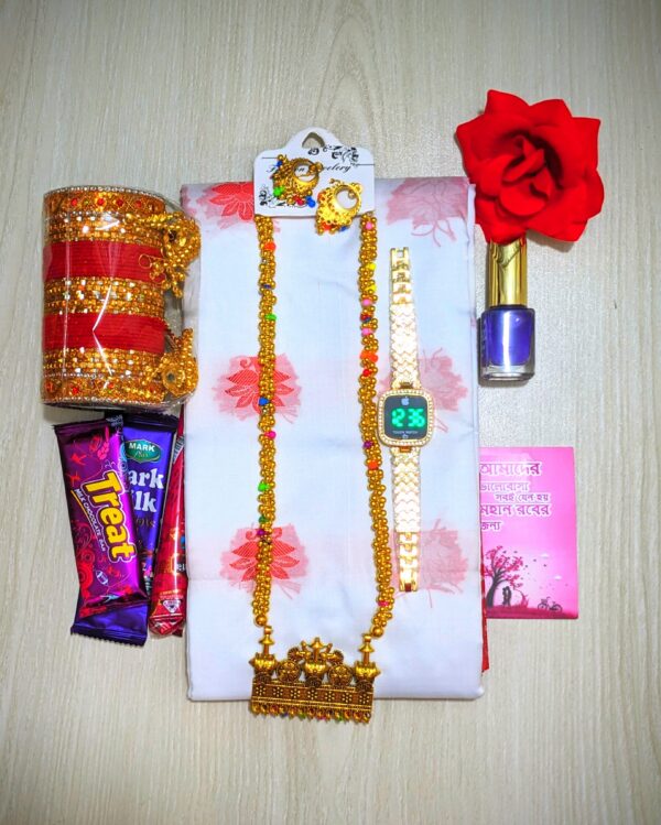 Elegant Saree Gift Combo Set – Perfect Gift Combo for Your Loved Ones!