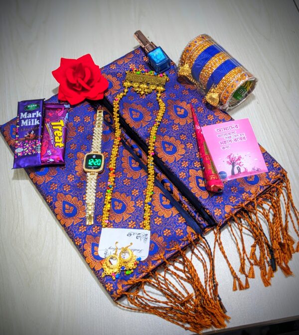 Elegant Saree Gift Combo Set – Perfect Gift Combo for Your Loved Ones!